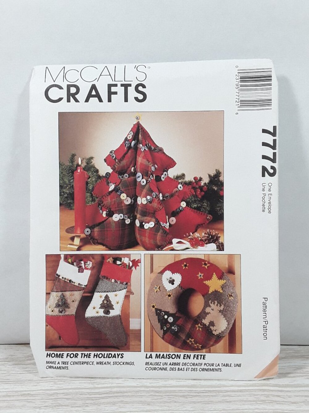 uncut Holiday Tree Centerpiece Pattern Vintage 90s Christmas Wreath McCalls 7772